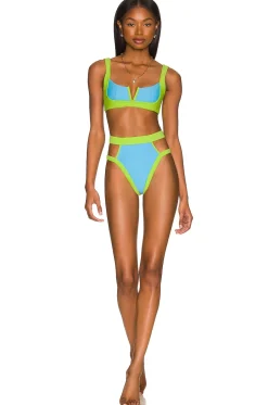 Fashion Aiken Top Swimsuits & Cover-ups