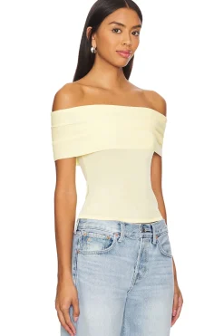 Hot Anita Top Tops