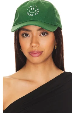 New I Don't Work Here Hat Accessories