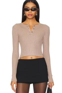 Hot Larisa Henley Tops